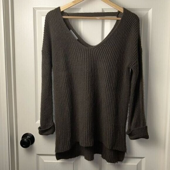 Don’t Ask Why Gray Long Sleeved Deep V Neck Acrylic Sweater One Size Fits Most - Picture 2 of 9